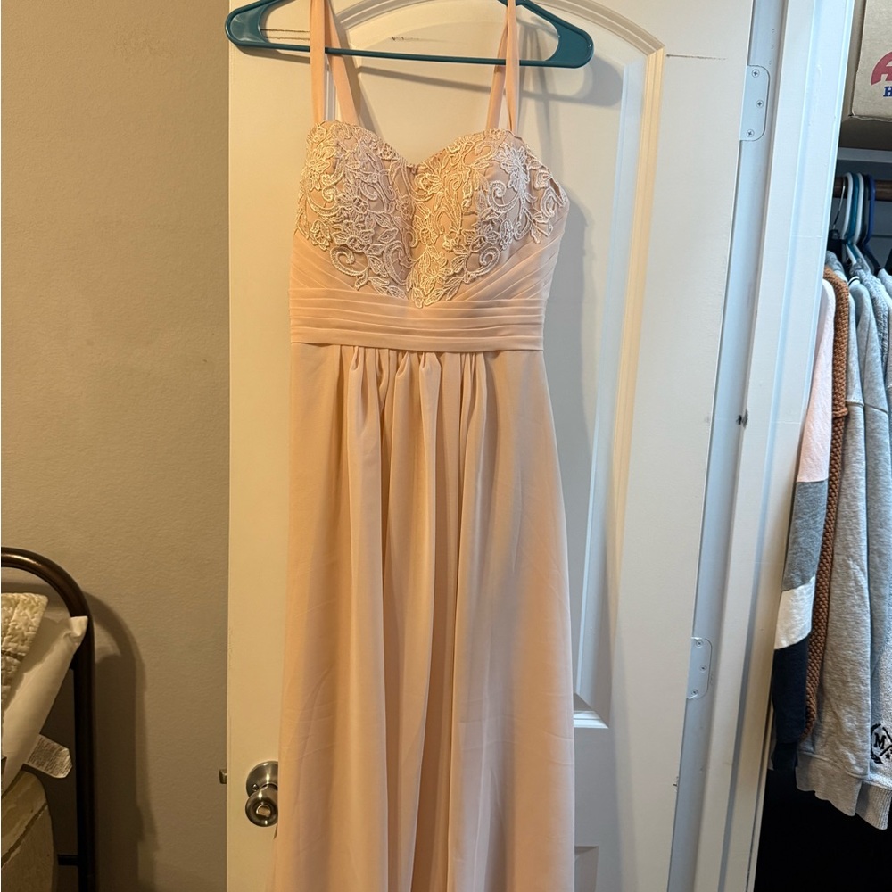 Elegant Lace Bodice Dress